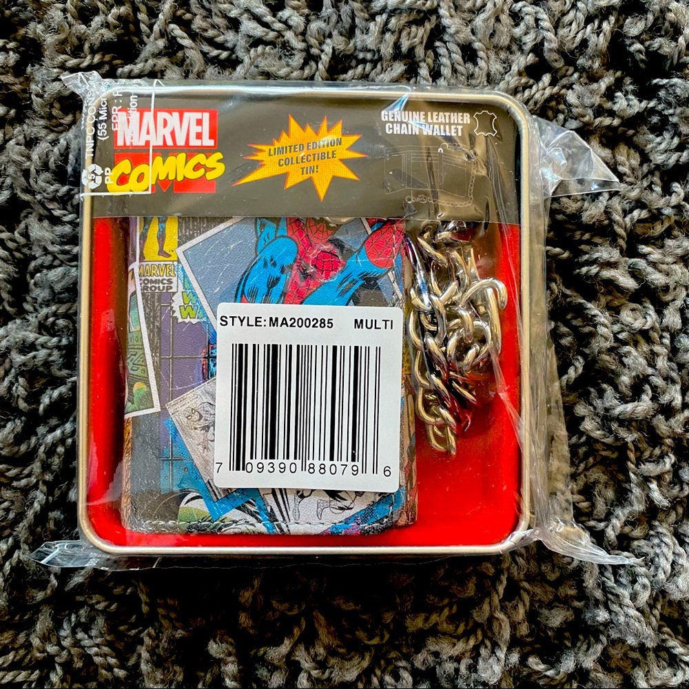 MARVEL Spider-Man trifold wallet and collector tin - Picture 5 of 11